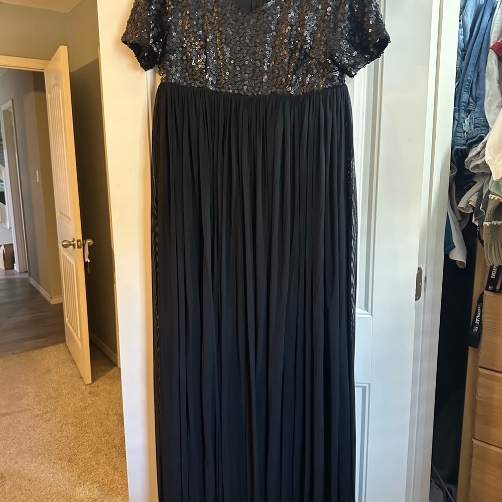 Chic Soul Black Sequin Maxi Dress